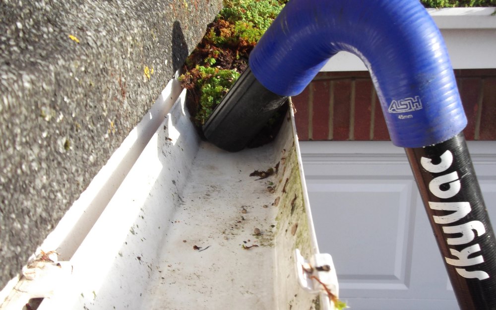 Gutter clearance on a house in Northampton